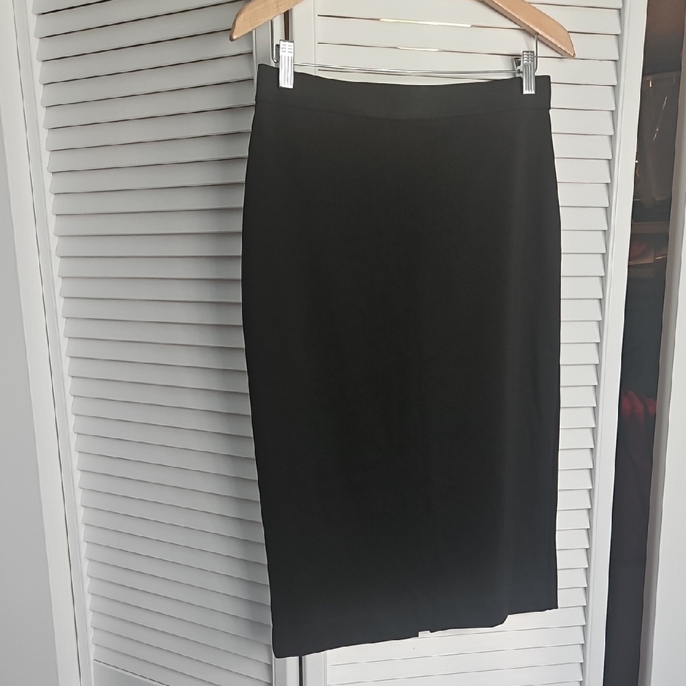 Elegant Black Pencil Skirt